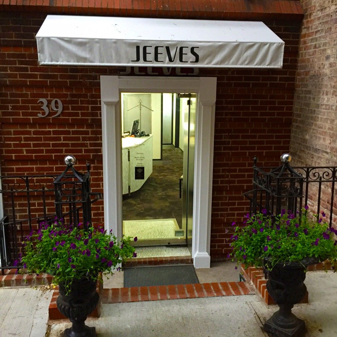 Jeeves - Hamptons to Hollywood