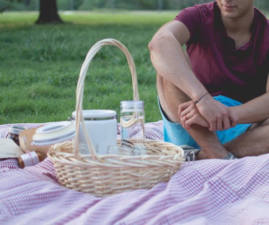 Hamptons to Hollywood - The Kyle Chronicles - Love's No Picnic