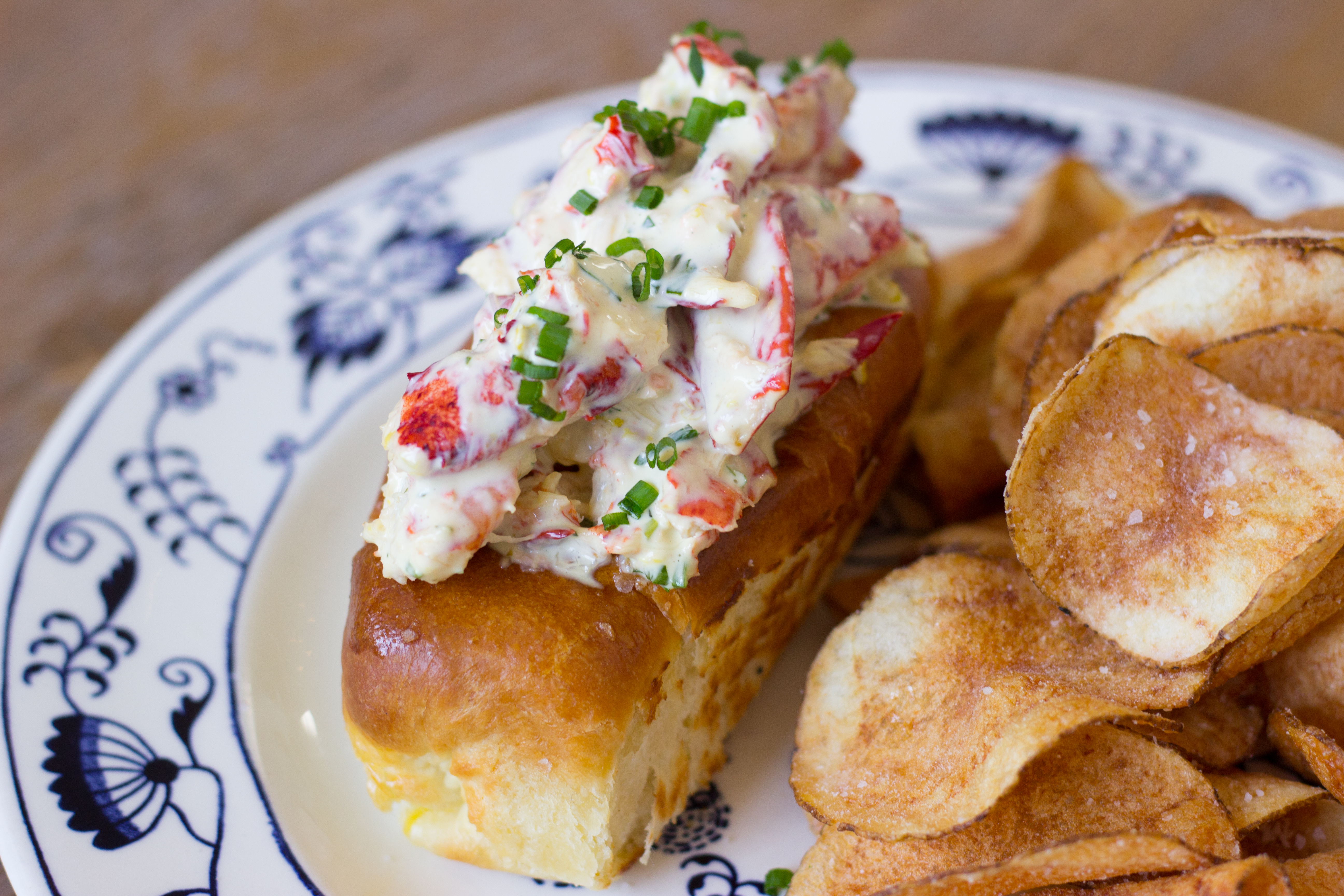 Maine Lobster Roll - Hamptons to Hollywood